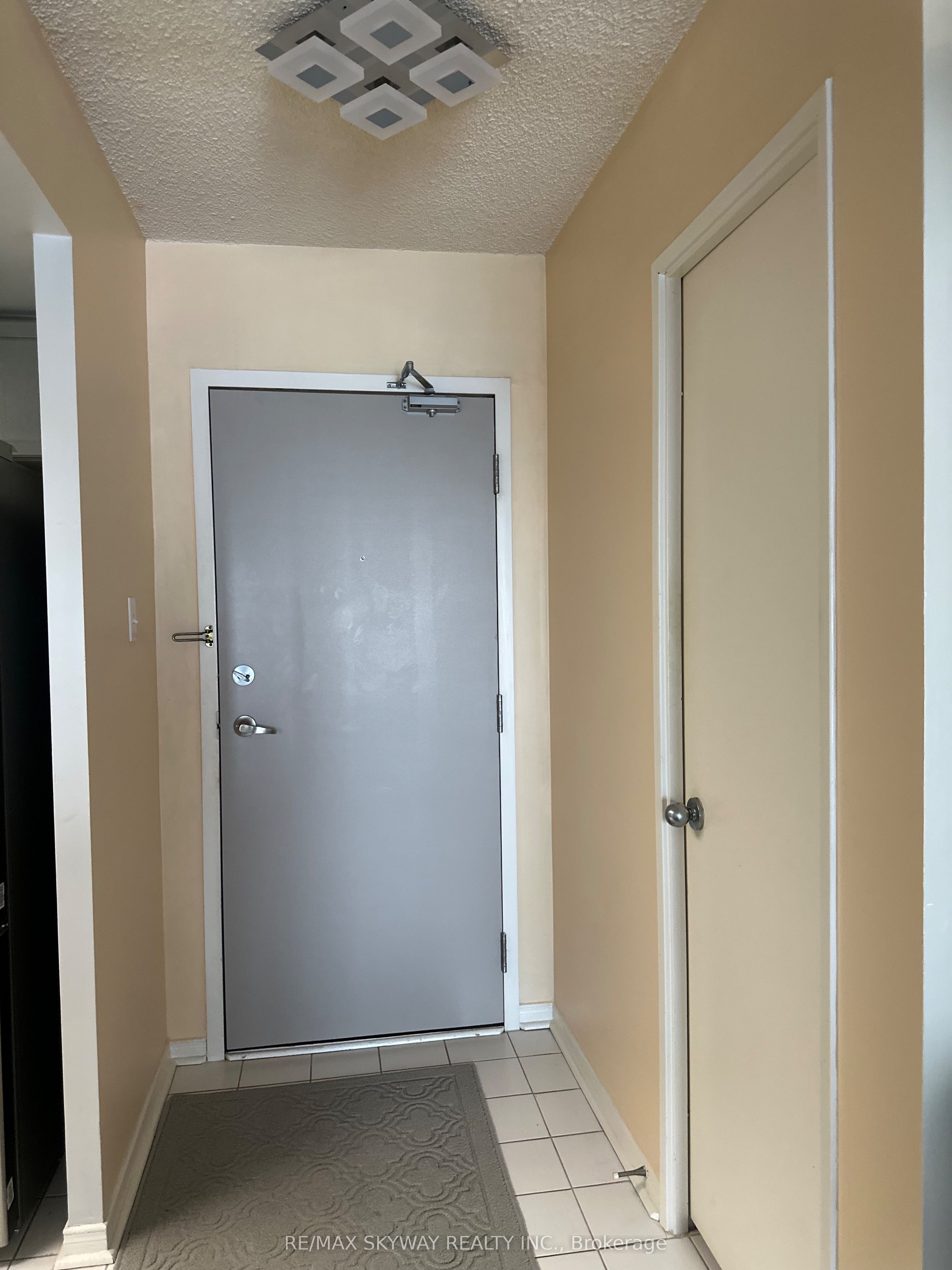 75 King Street E, #1104