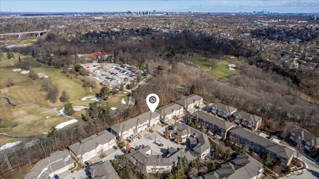 3 Bedrooms Condo at 1267 Dorval, Oakville For sale