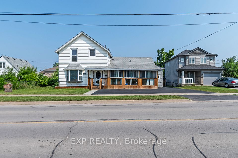 21 Lincoln Avenue, St. Catharines, ON L2P 2C7
