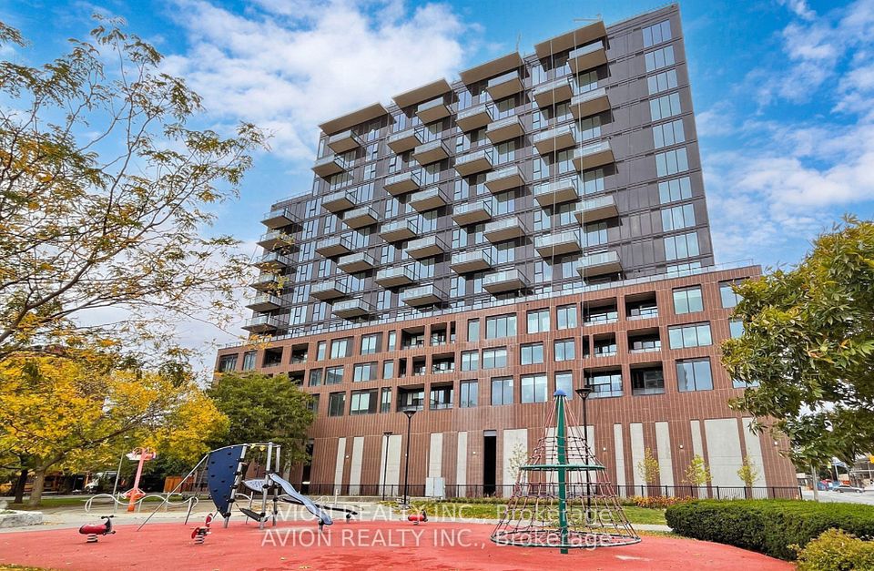 270 Dufferin Street