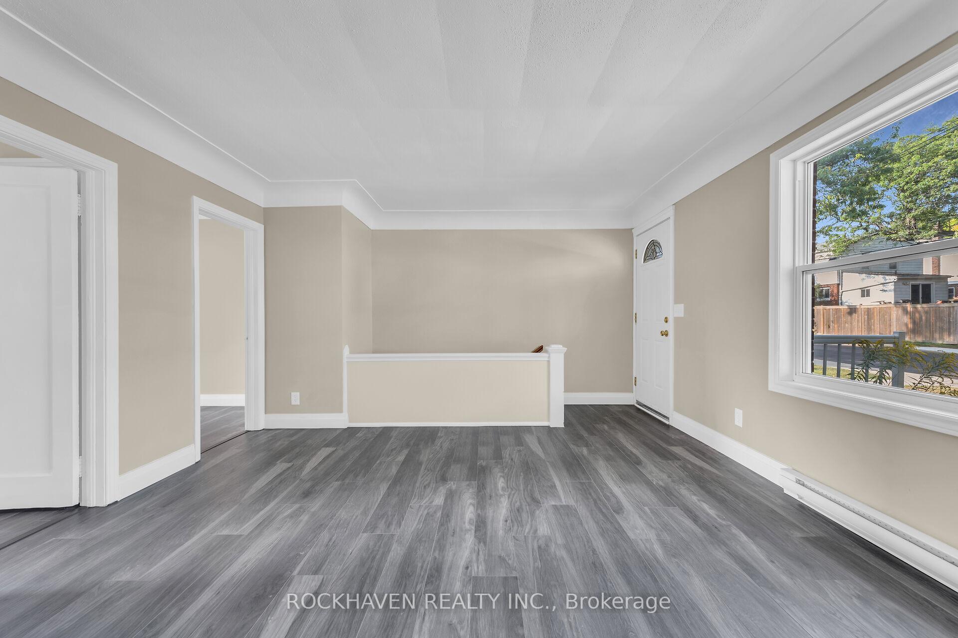 2 Bedrooms Other at 36 Macklin,  Hamilton For sale