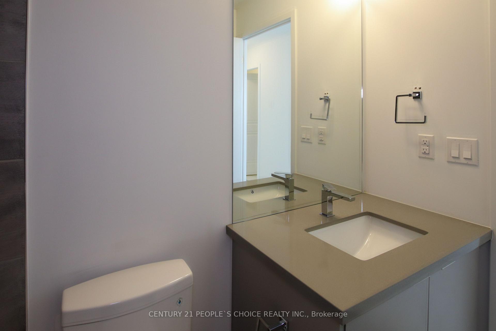1 Bedroom Condo at 297 Oak Walk, Oakville For sale