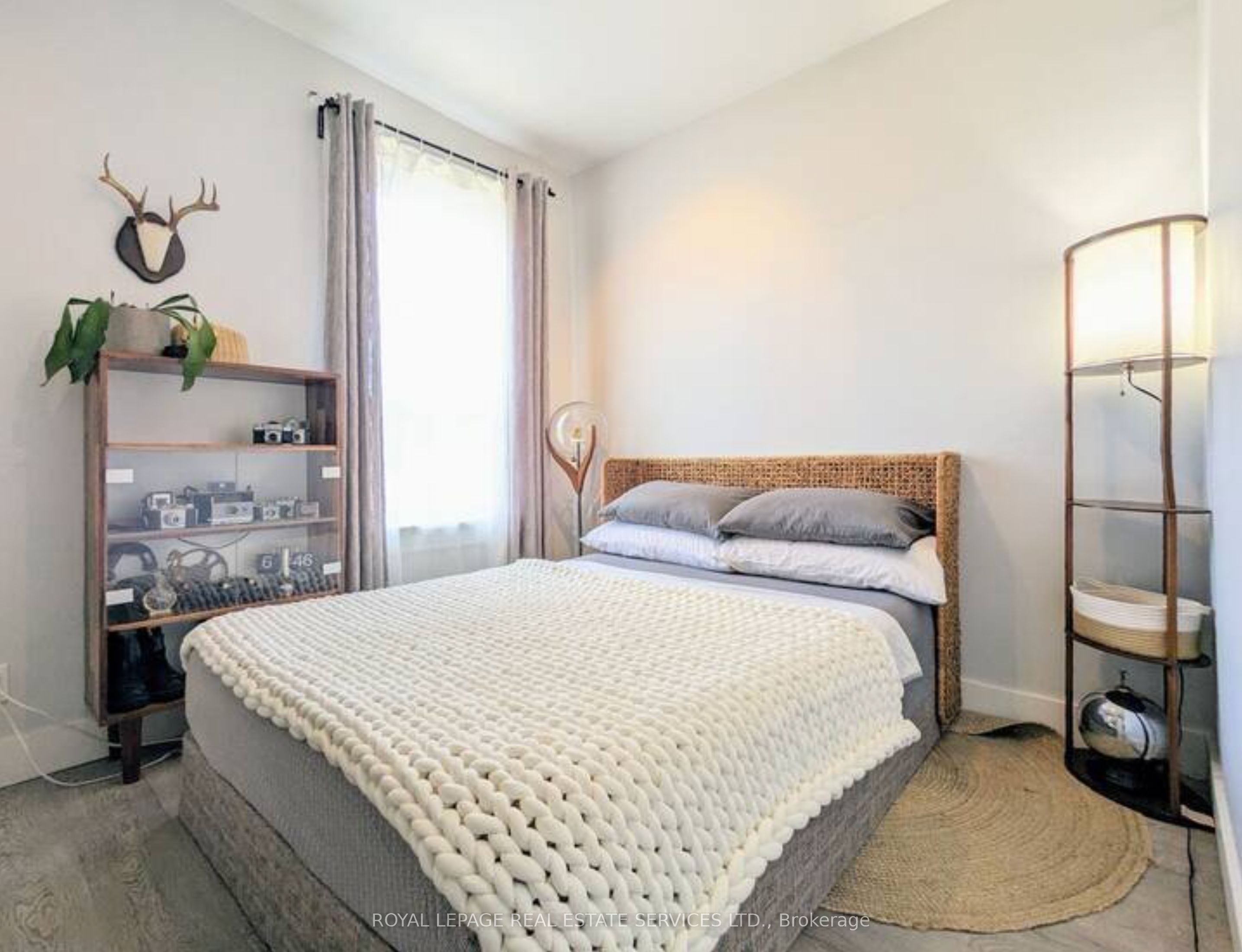 53 Gladstone Avenue, #2