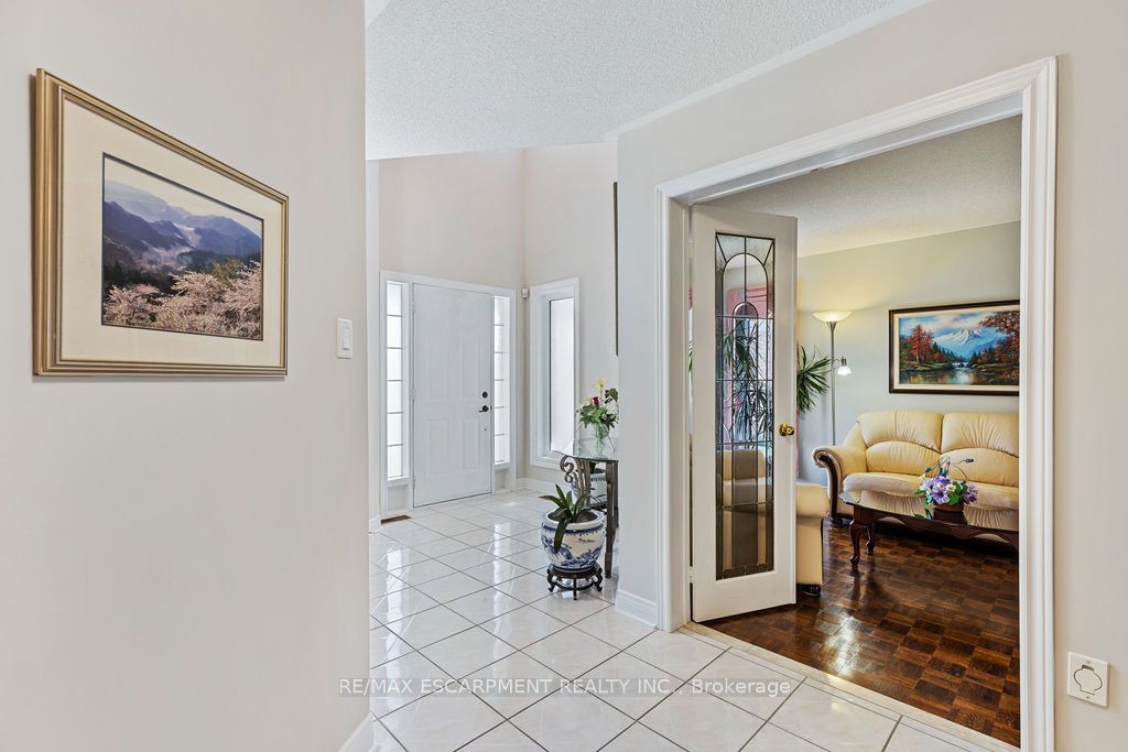 5100 Fallingbrook Drive