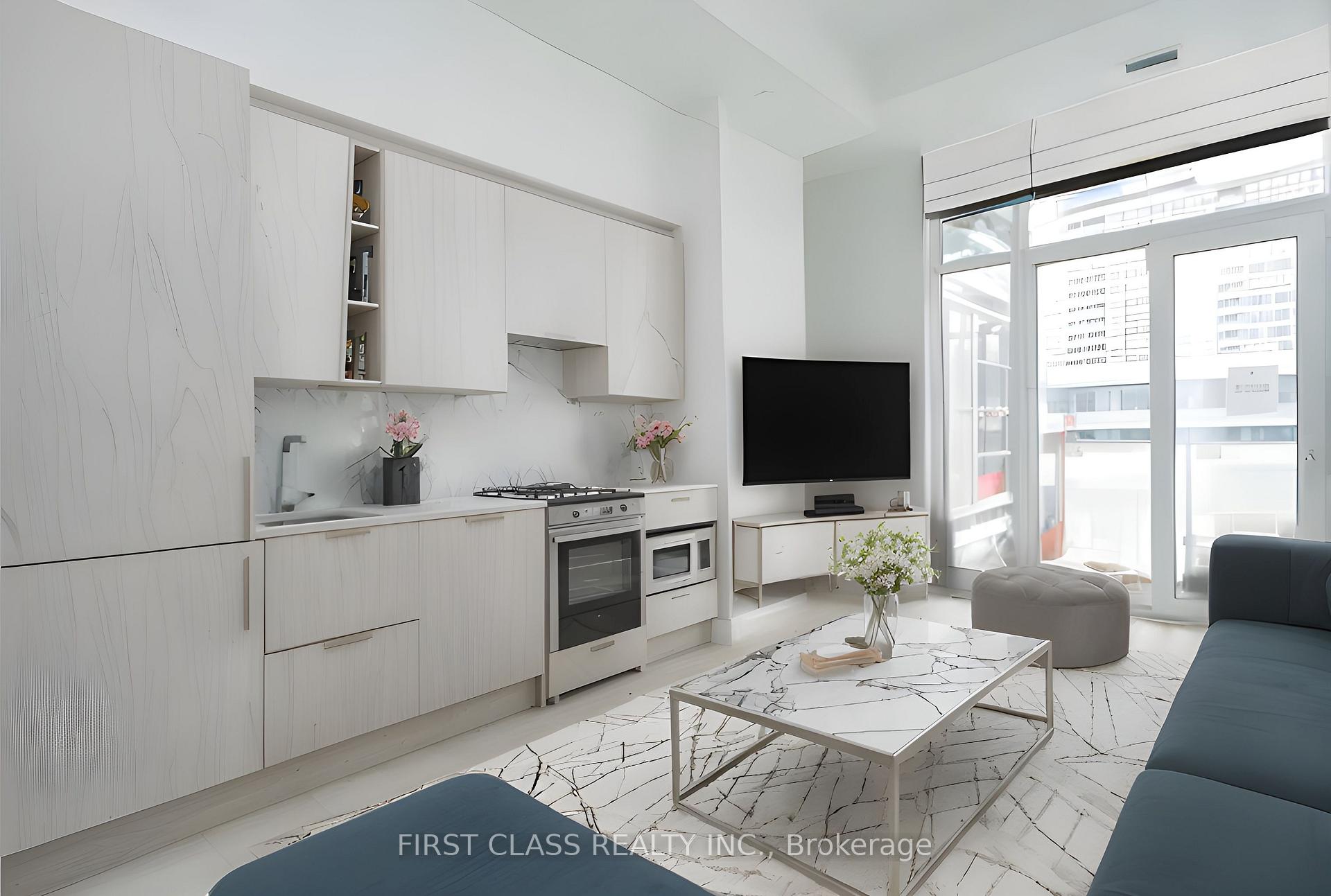 2 Bedrooms Condo at 3900 Confederation, Mississauga For sale