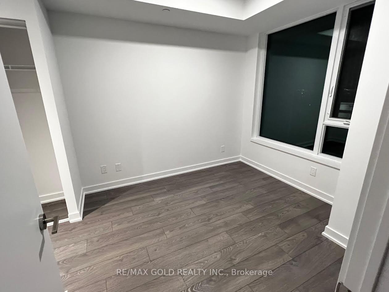 3 Bedrooms Condo at 1928 Lakeshore, Toronto For sale