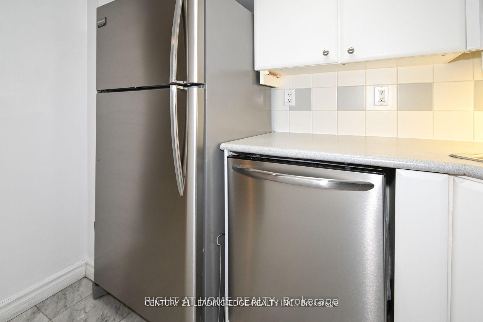 1 Bedroom Condo at 38 Elm, Toronto For sale