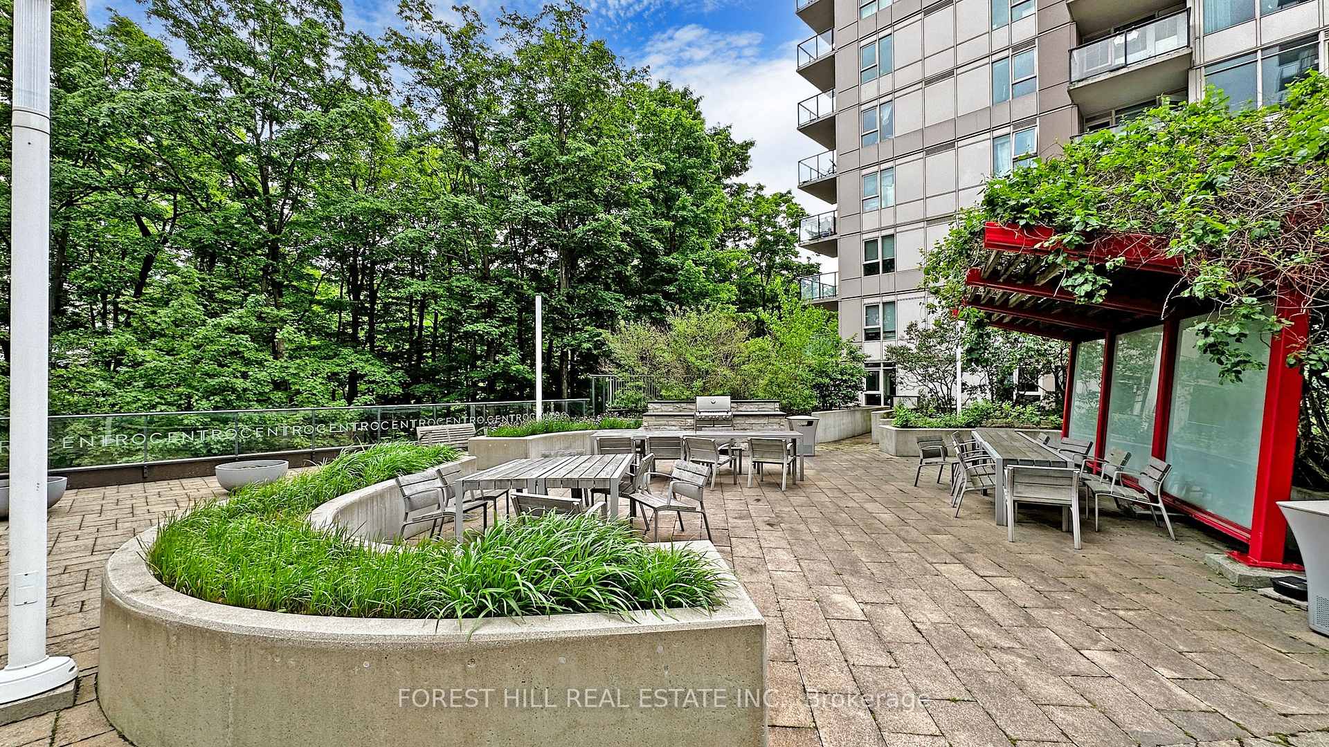 2 Bedrooms Condo at 190 Borough, Toronto For sale