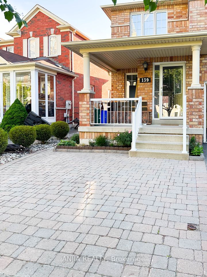 139 Hillwood