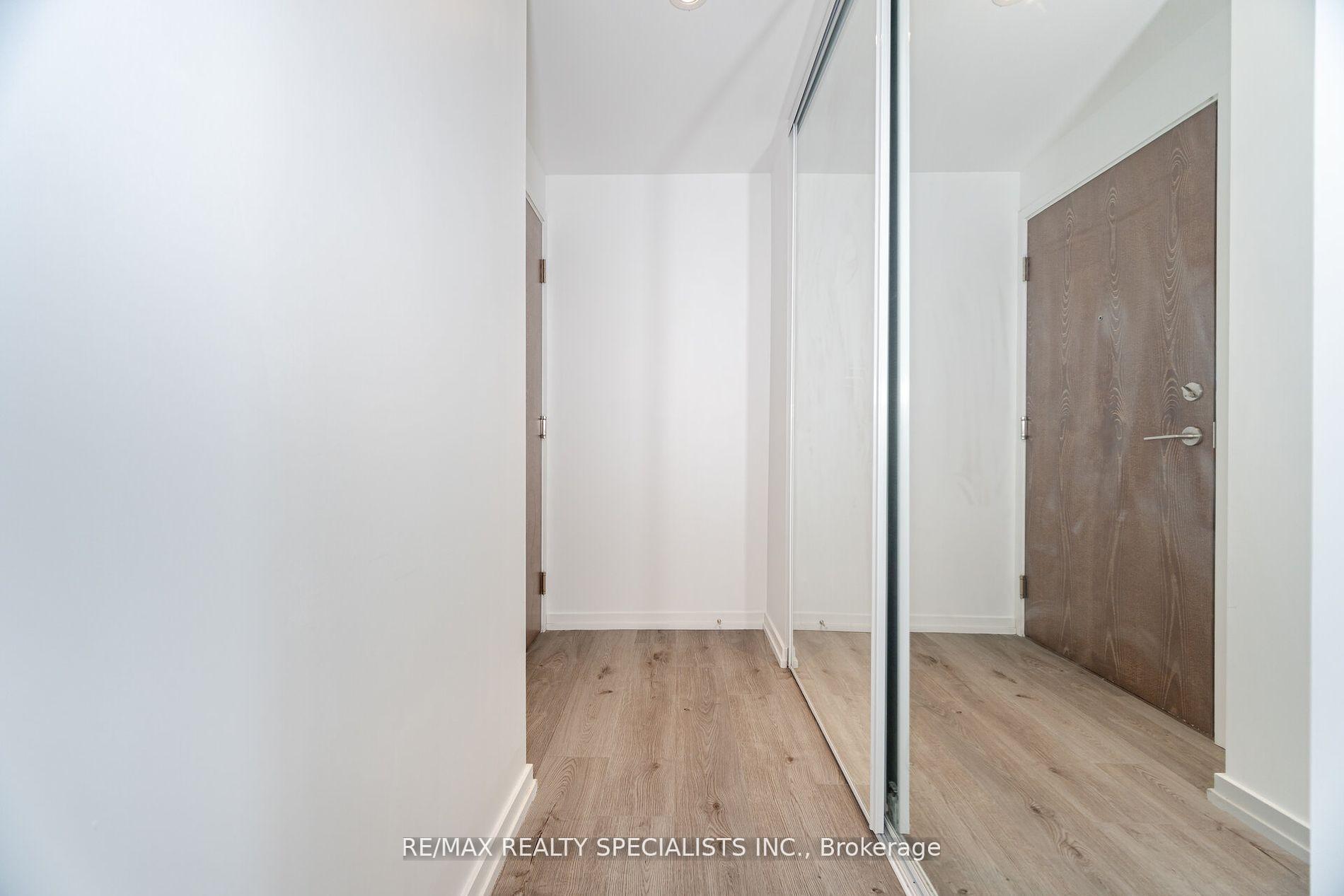 2 Bedrooms Condo at 7890 Jane,  Vaughan For sale