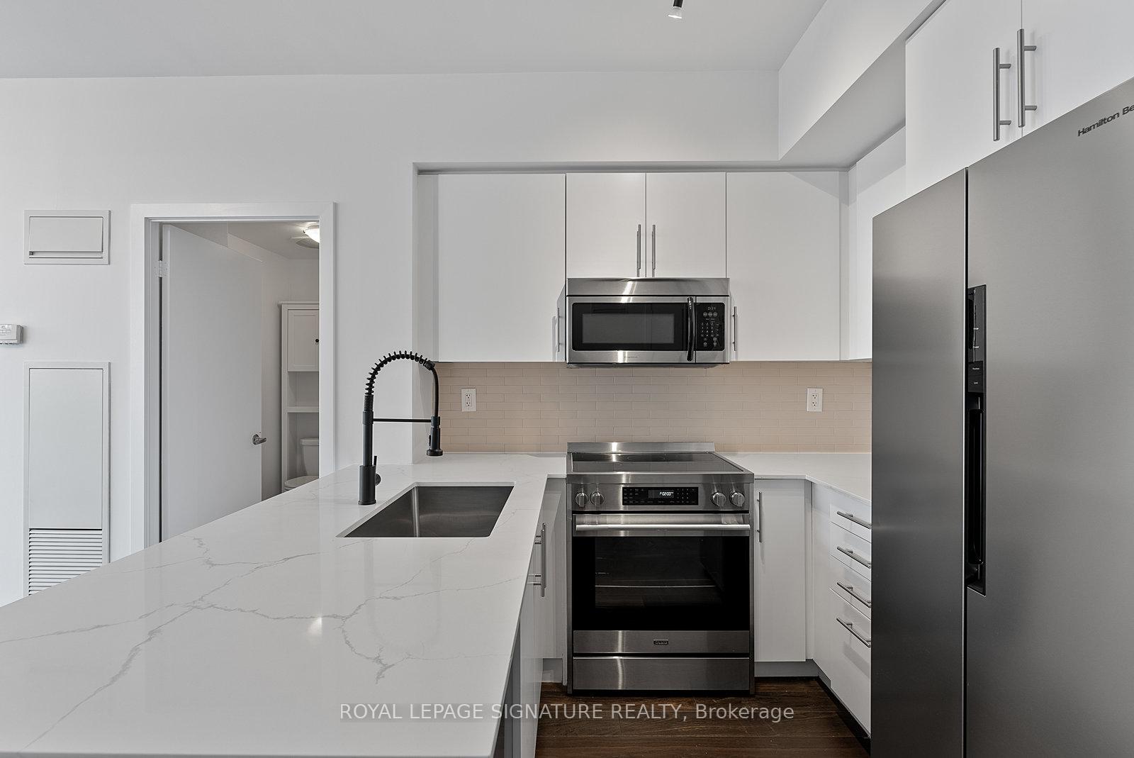 3 Bedrooms Condo at 65 Bremner, Toronto For sale