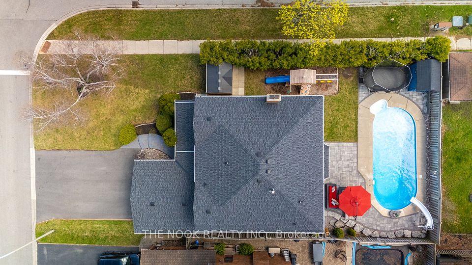 96 Intrepid Drive, Whitby, ON L1N 8S1