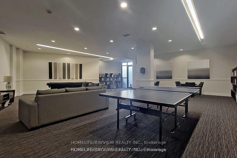 2 Bedrooms Condo at 2900 highway 7, Vaughan For sale