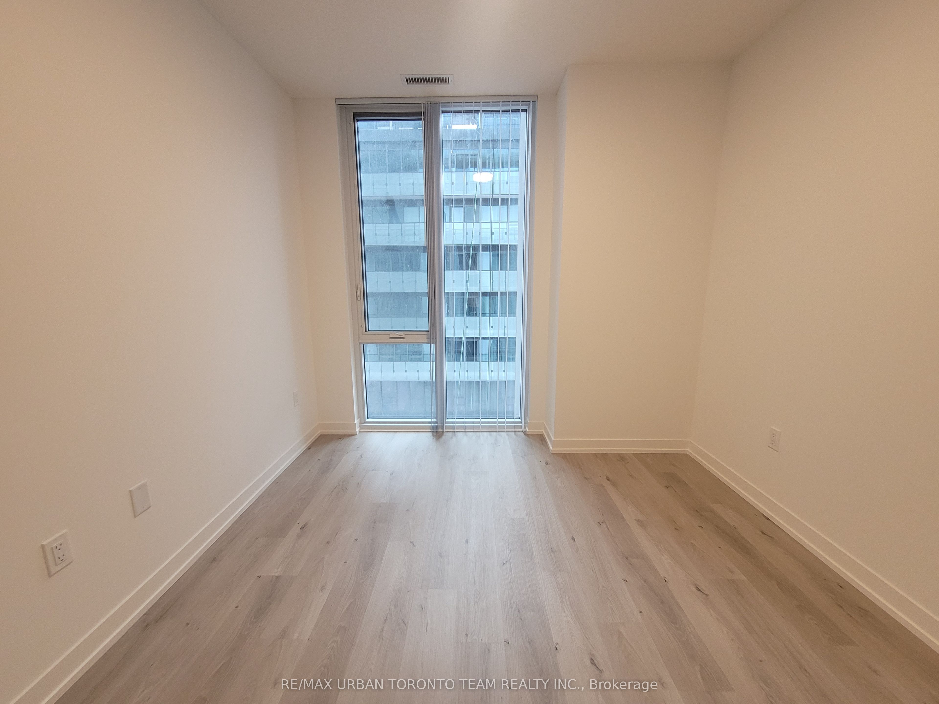 138 Downes Street, #1001
