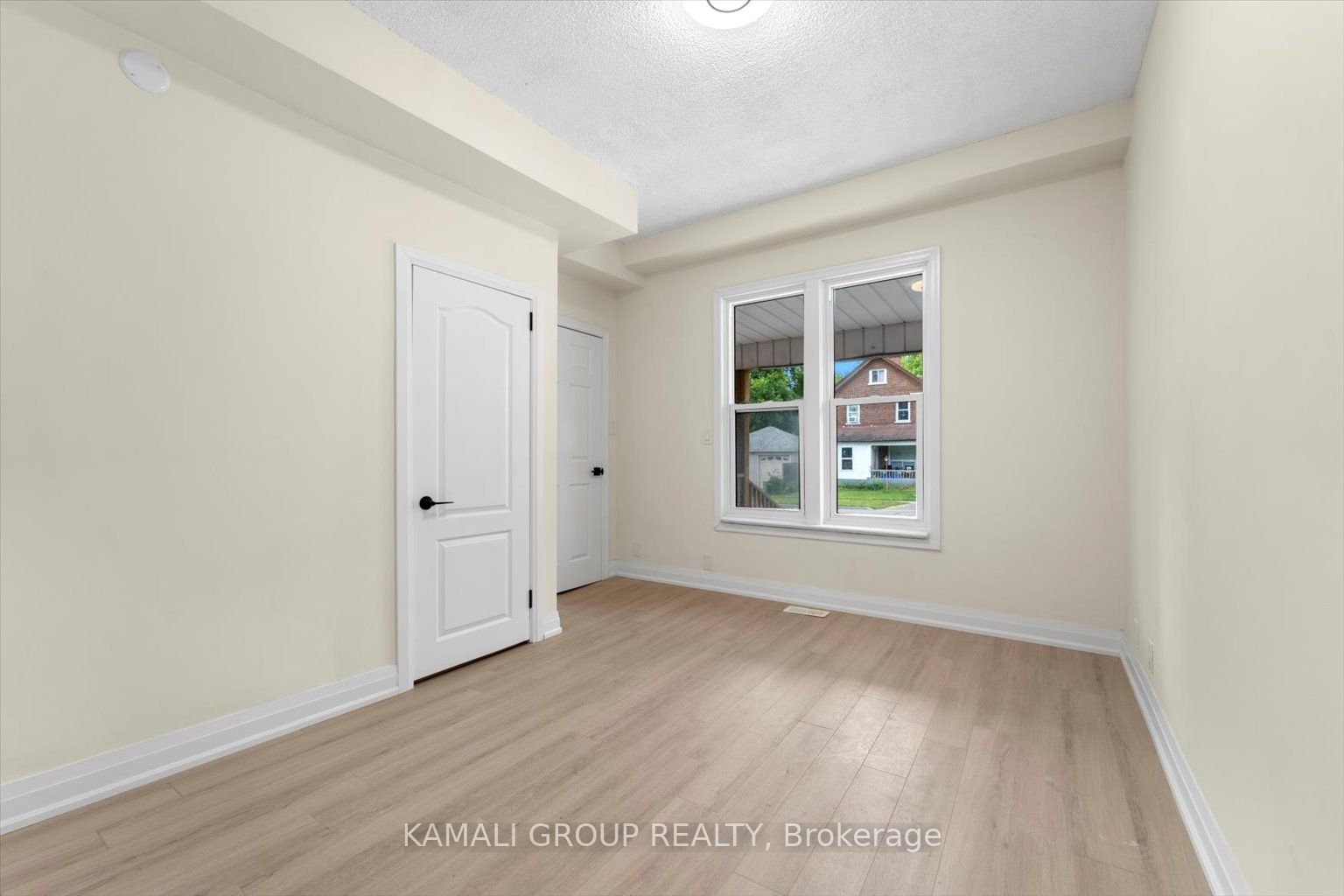 254 Bruce Street, #Main