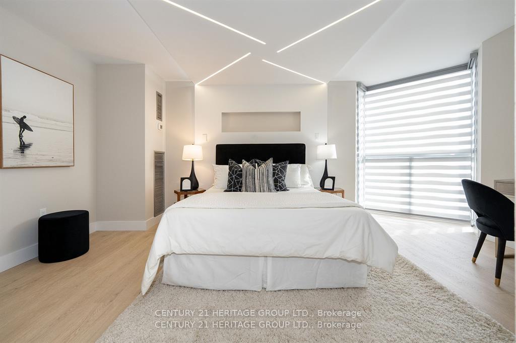 2 Bedrooms Condo at 3303 Don Mills, Toronto For sale