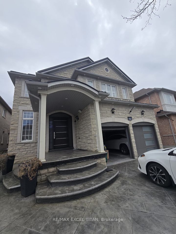 96 Reginald Lamb Crescent Basement