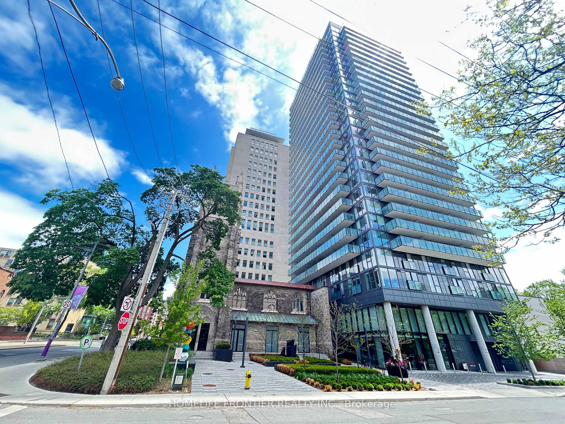 1 Bedroom Condo at 99 Foxbar, Toronto For sale