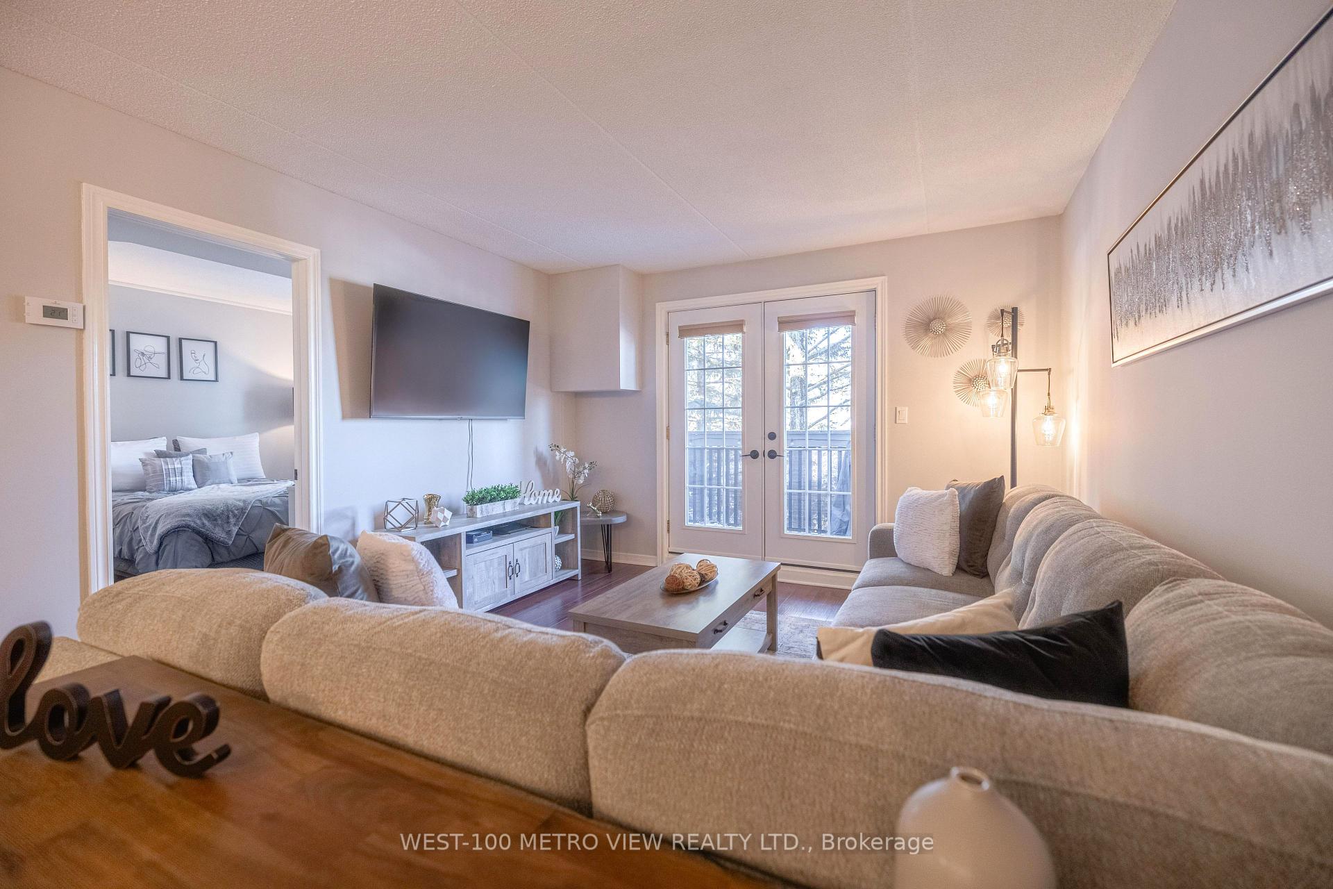 1 Bedroom Condo at 2040 Cleaver,  Burlington For sale