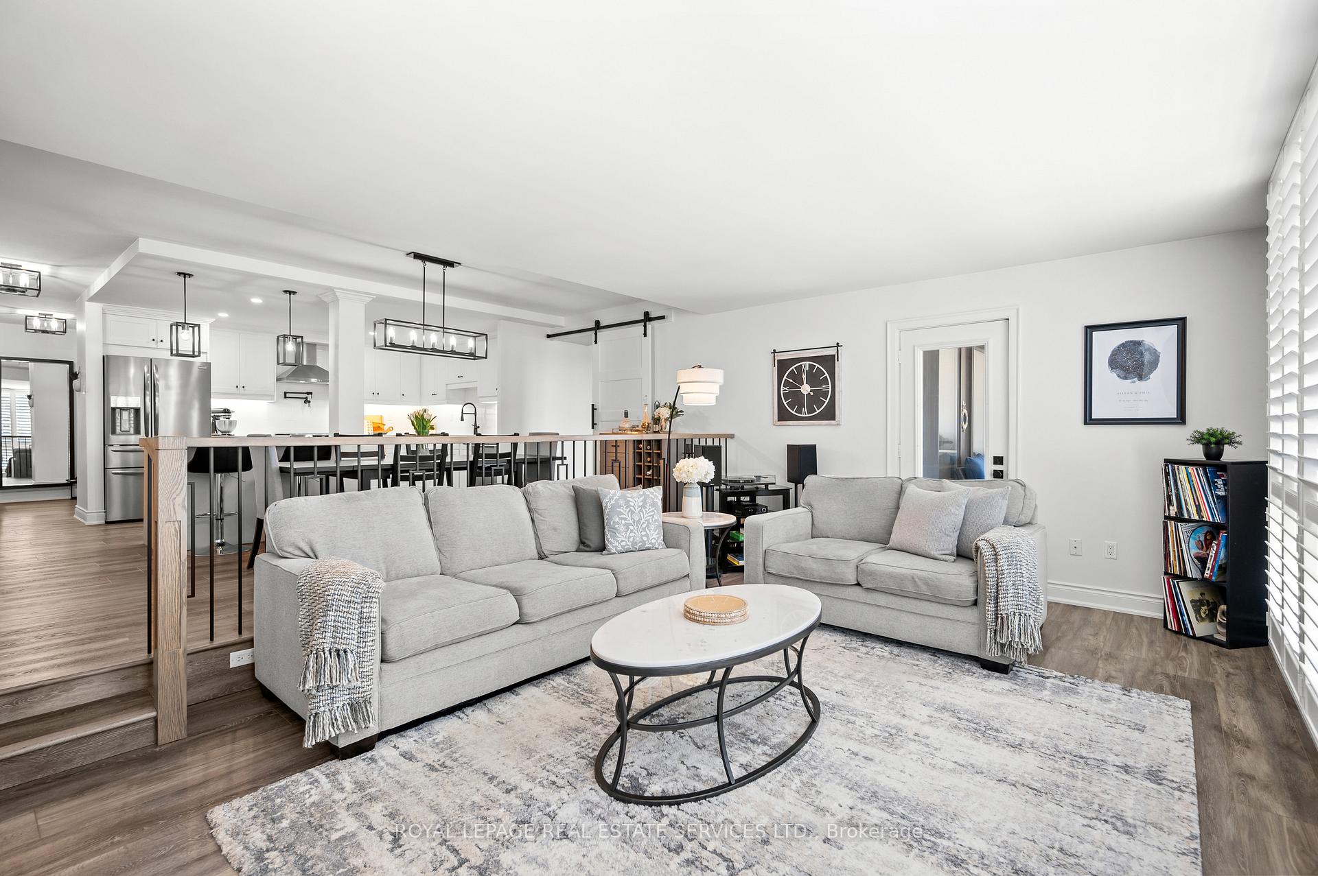 2 Bedrooms Condo at 2185 Marine,  Oakville For sale