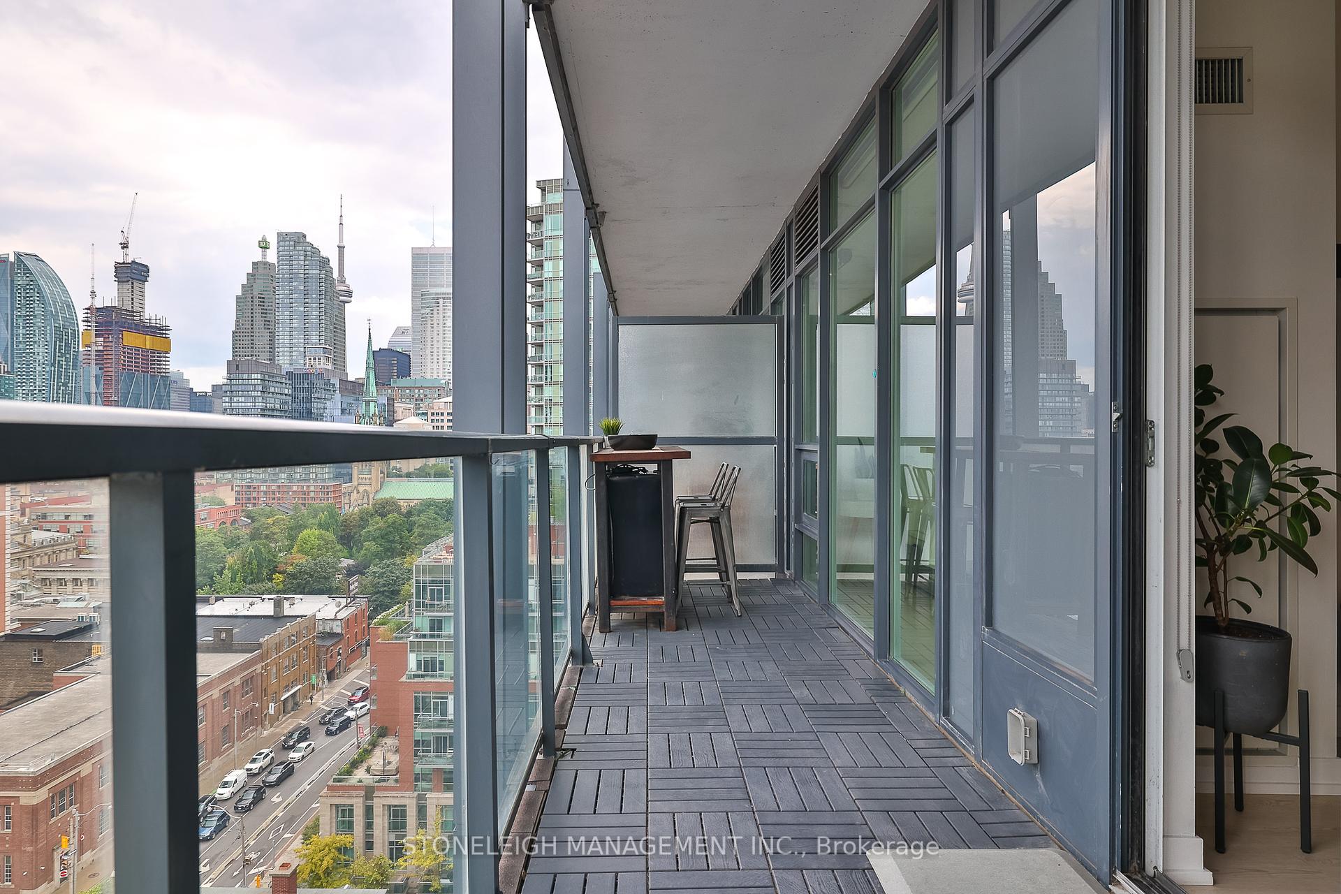 2 Bedrooms Condo at 105 George, Toronto For sale