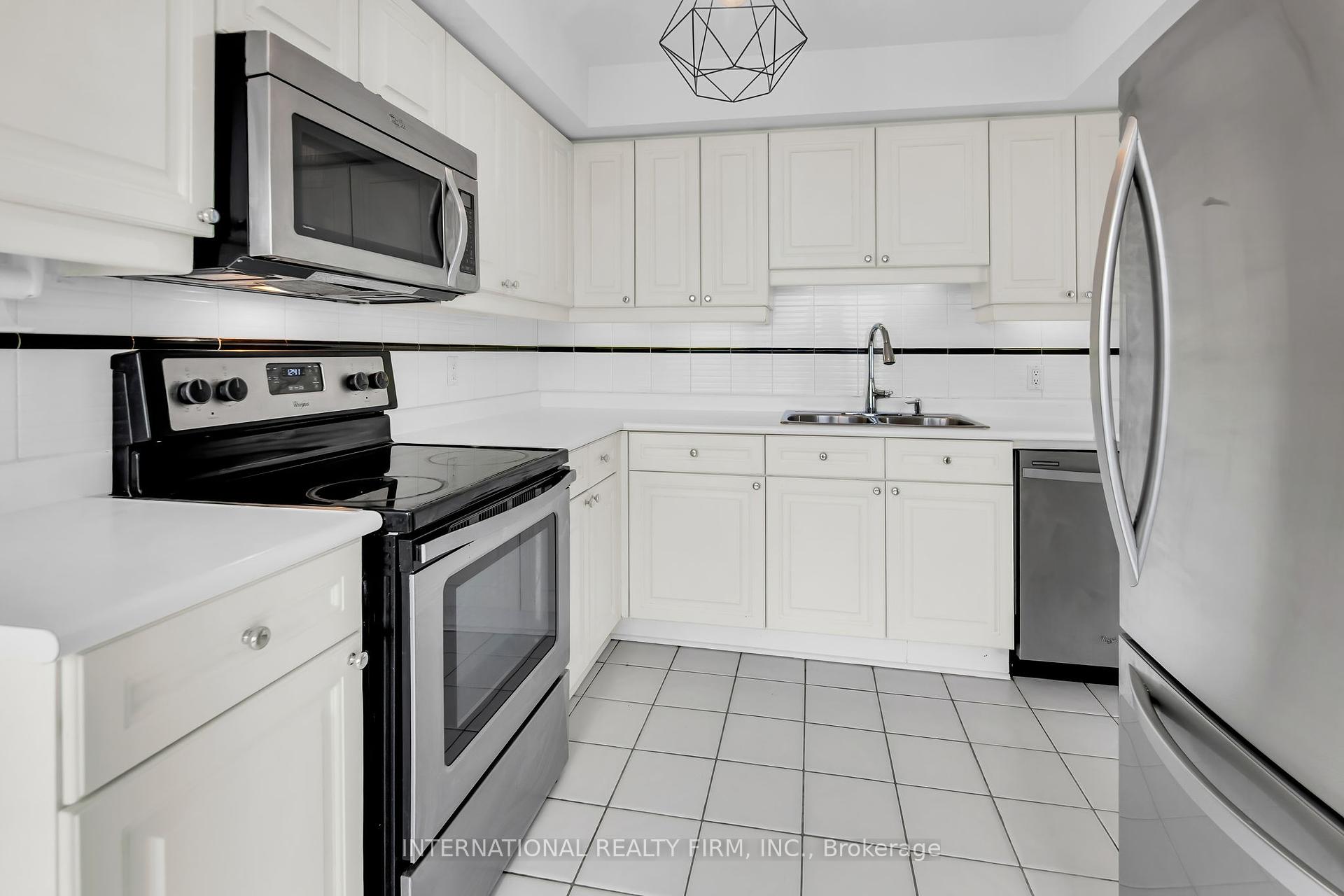 1 Bedroom Condo at 1 Palace Pier, Toronto For sale