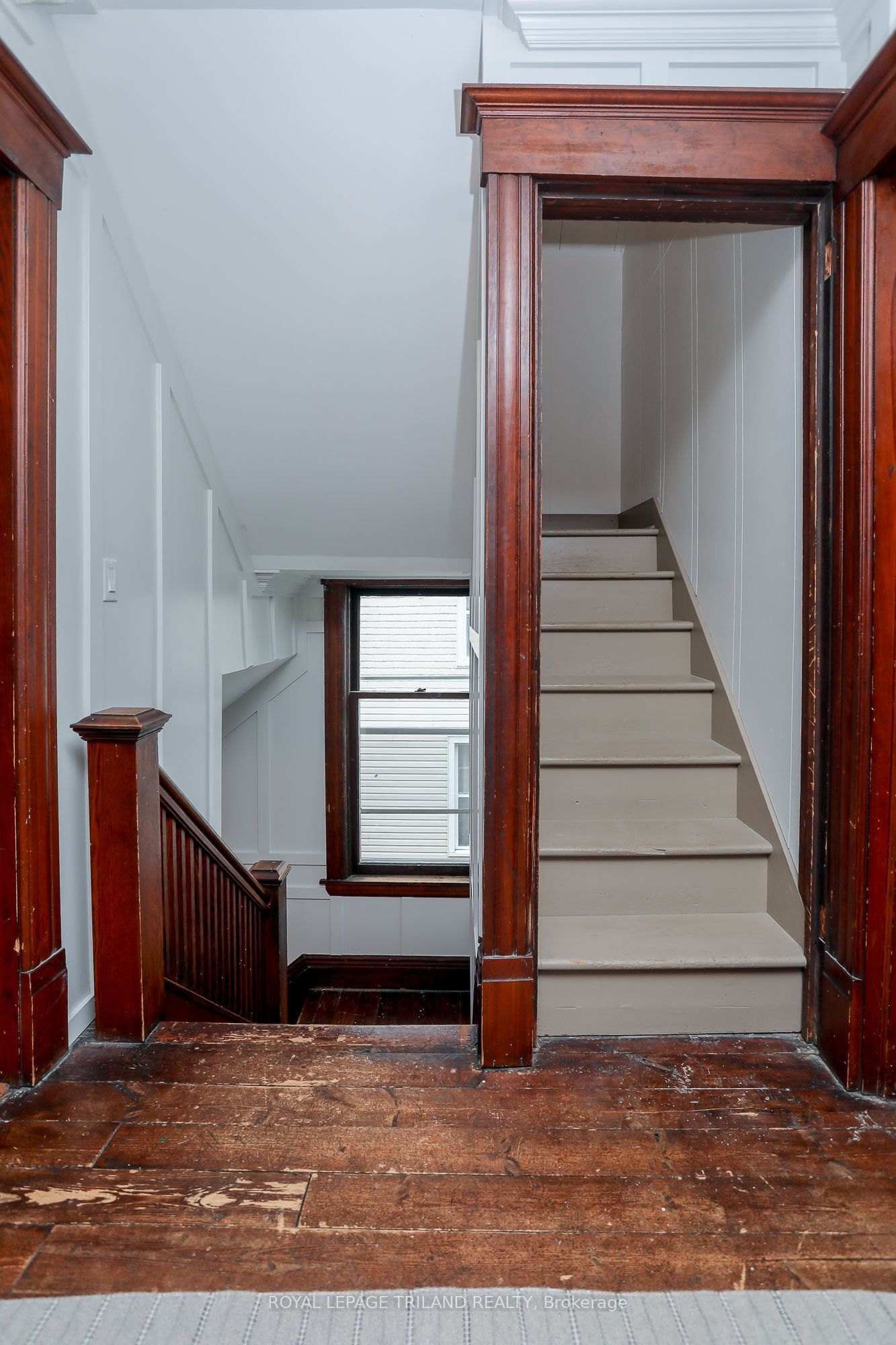 16 Maple Street