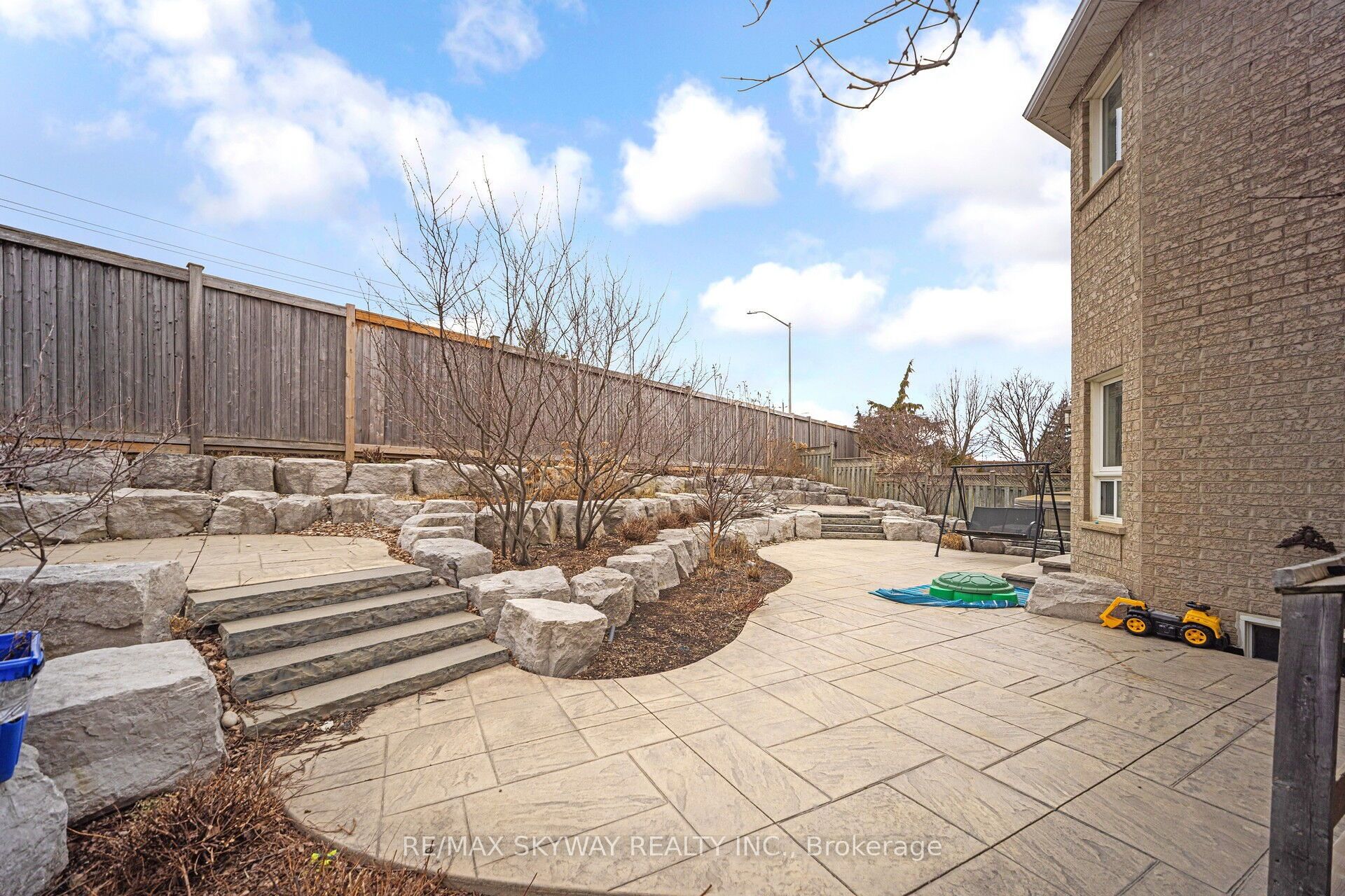 22 Callaghan Crescent