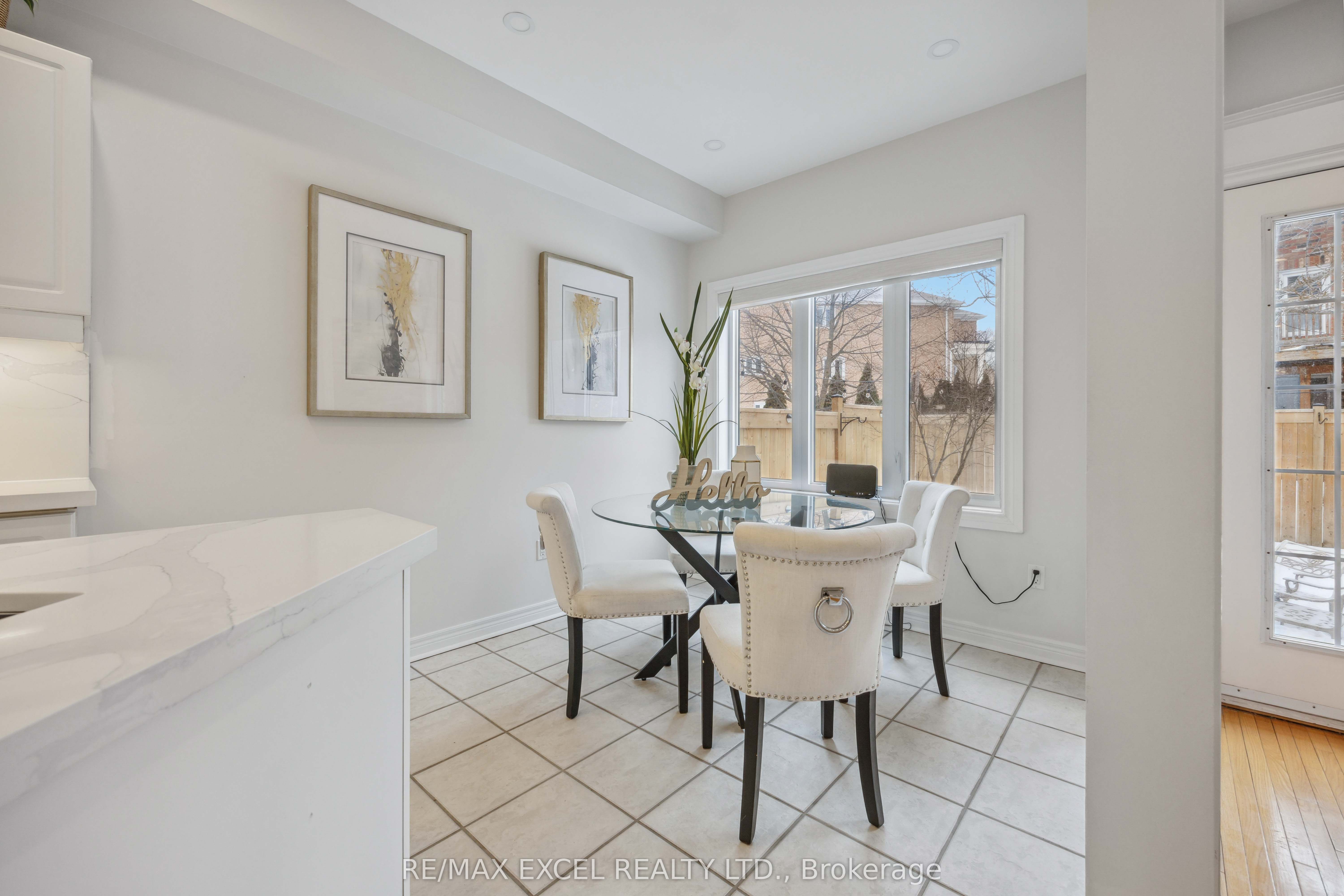 255 Shaftsbury Avenue, #66