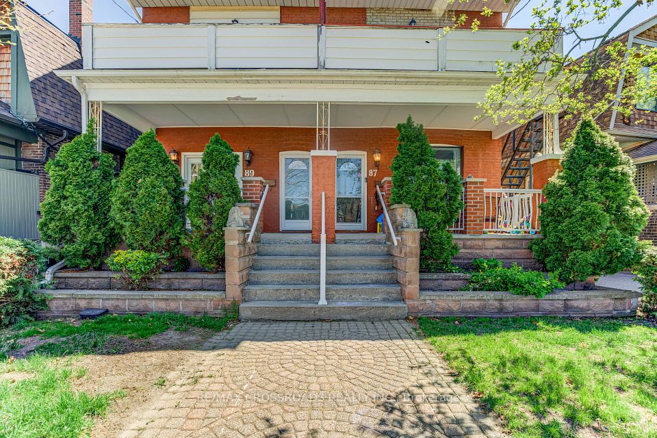 89 Wembley Drive, Toronto, ON M4L 3C9
