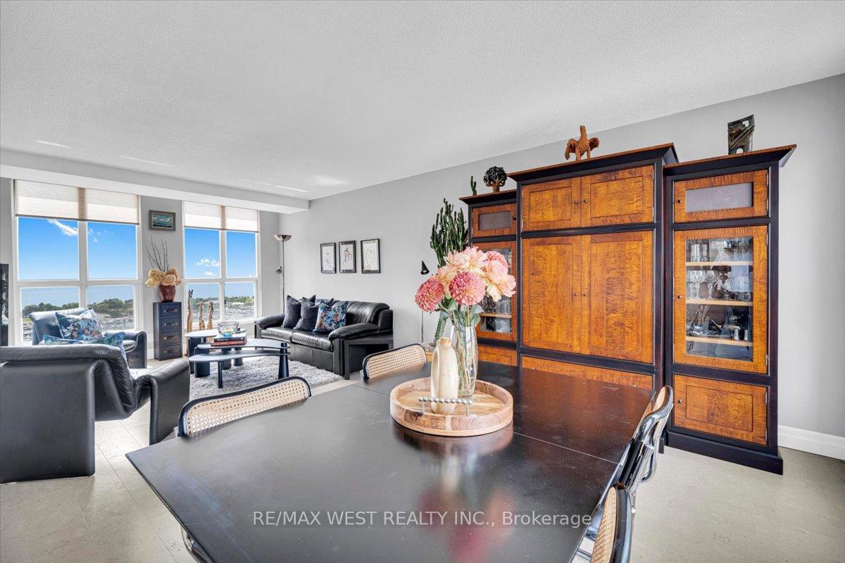 2 Bedrooms Condo at 2285 Lake Shore, Toronto For sale