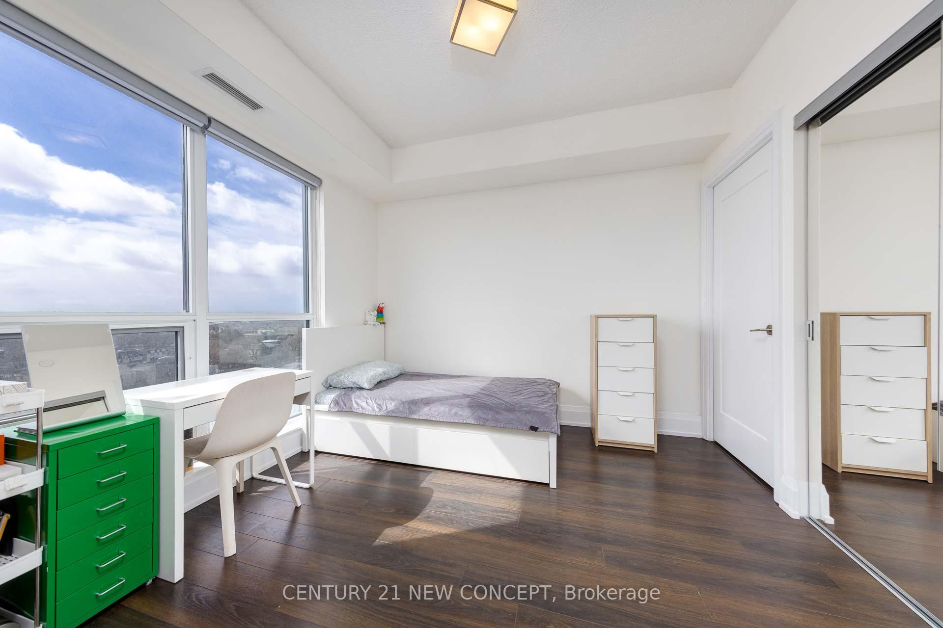 2 Bedrooms Condo at 120 Harrison Gardens, Toronto For sale