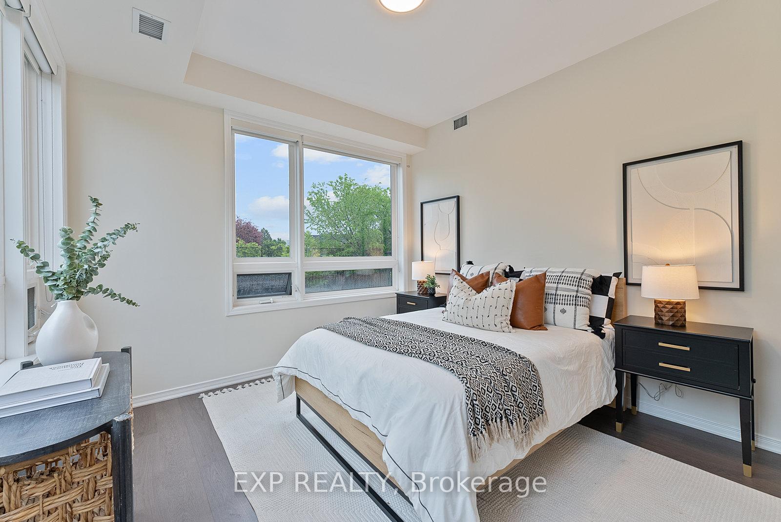2 Bedrooms Condo at 1100 Briar Hill, Toronto For sale