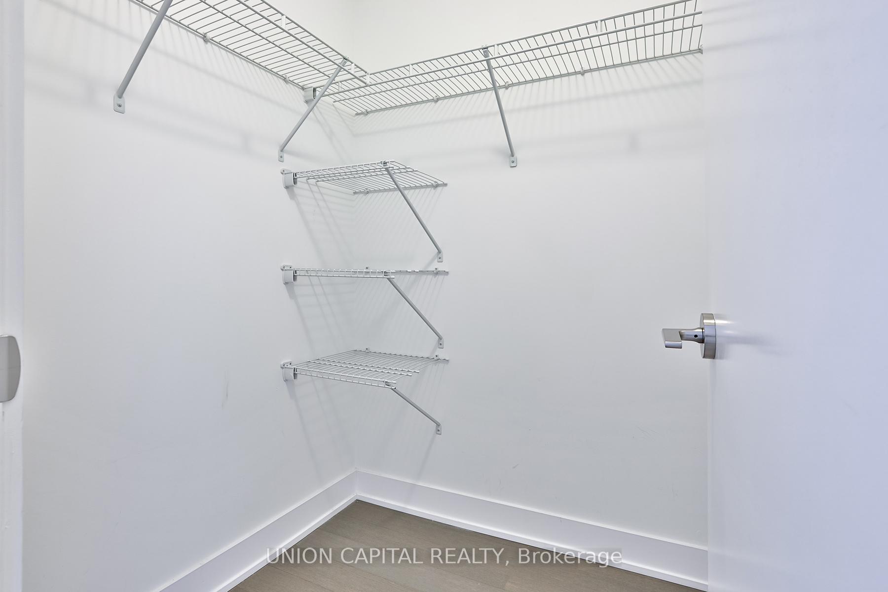 2 Bedrooms Condo at 20 Shore Breeze, Toronto For sale