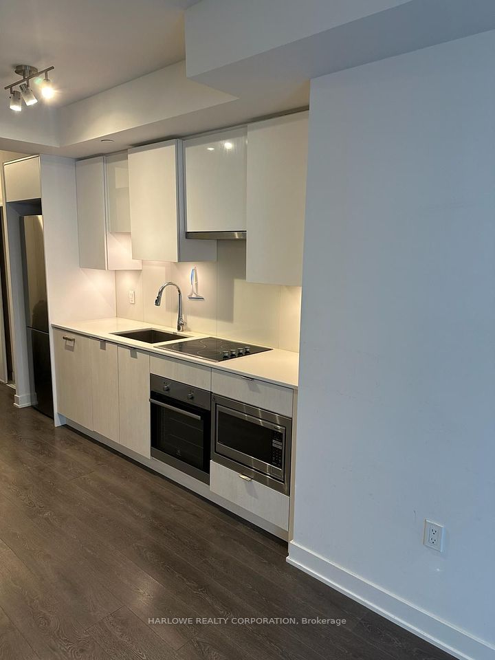 99 Broadway Avenue