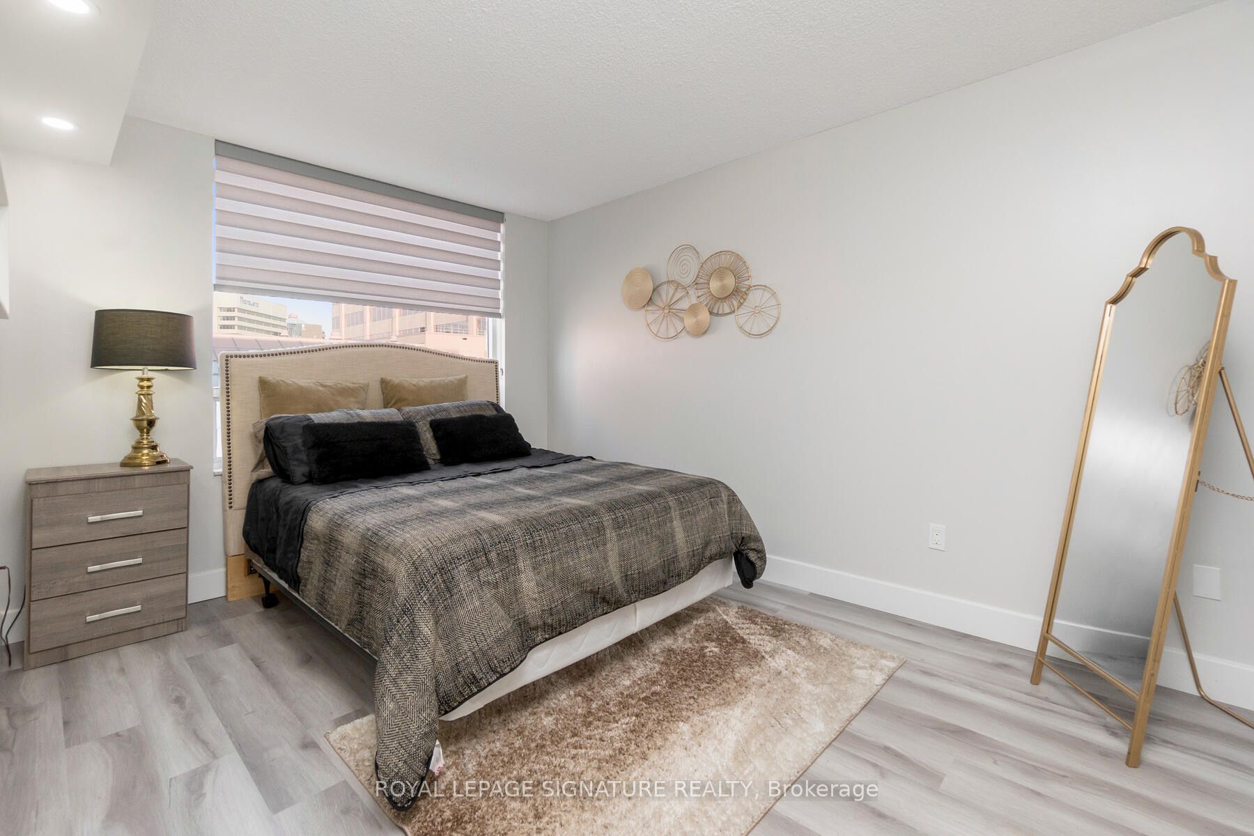 265 Enfield Place, #406