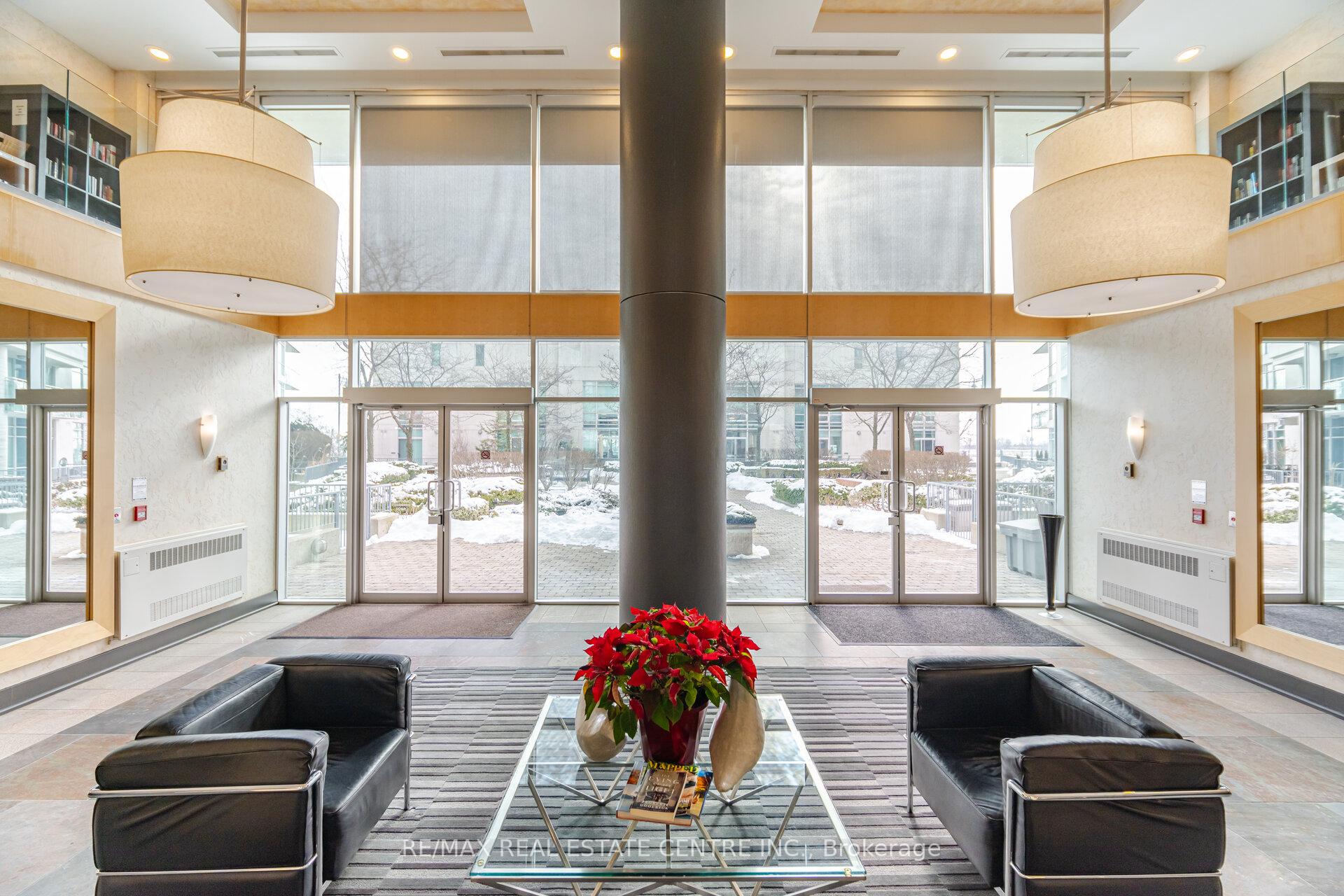 2 Bedrooms Condo at 5 Marine Parade,  Toronto For sale