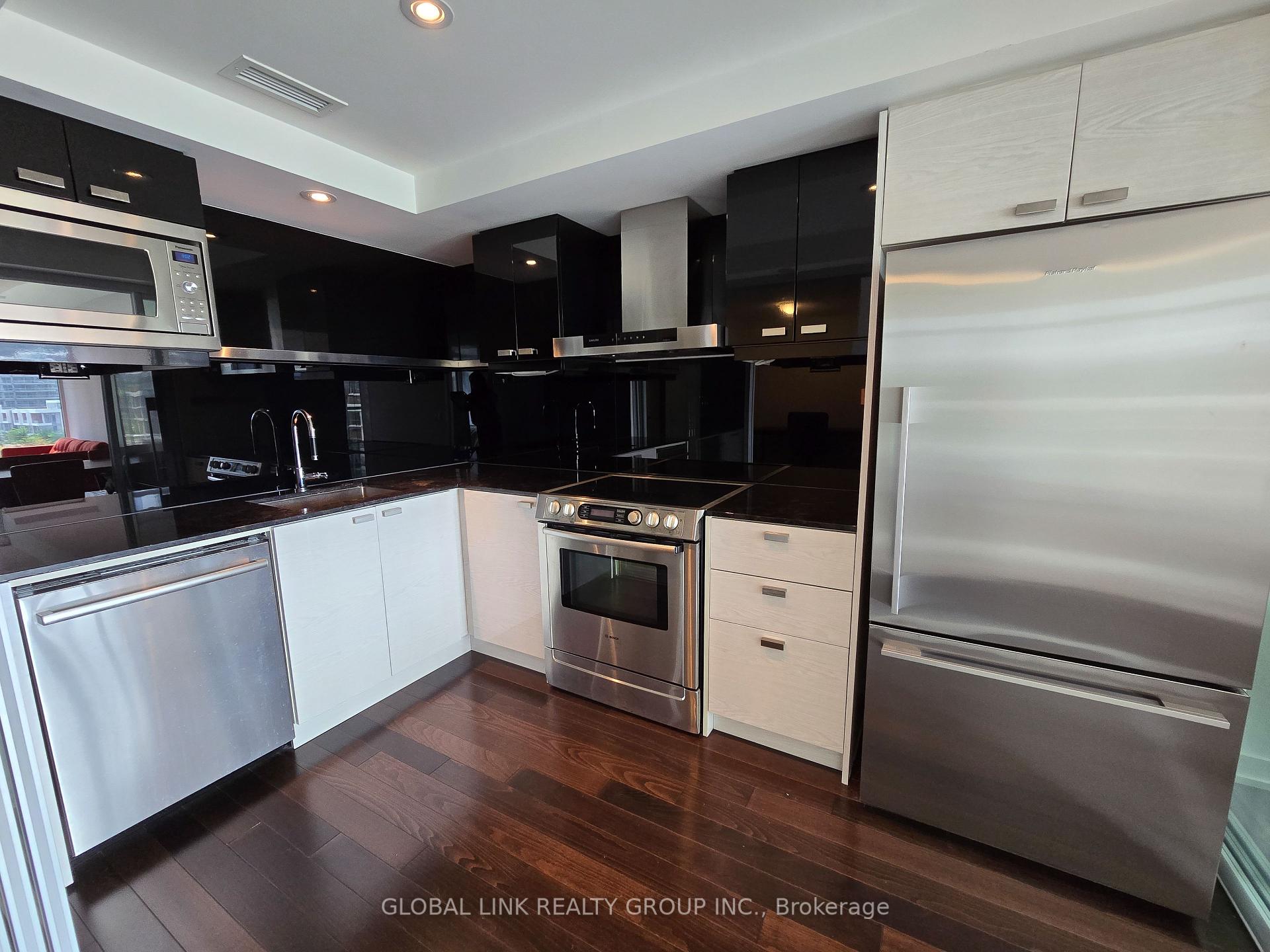 1 Bedroom Condo at 121 Mcmahon, Toronto For sale