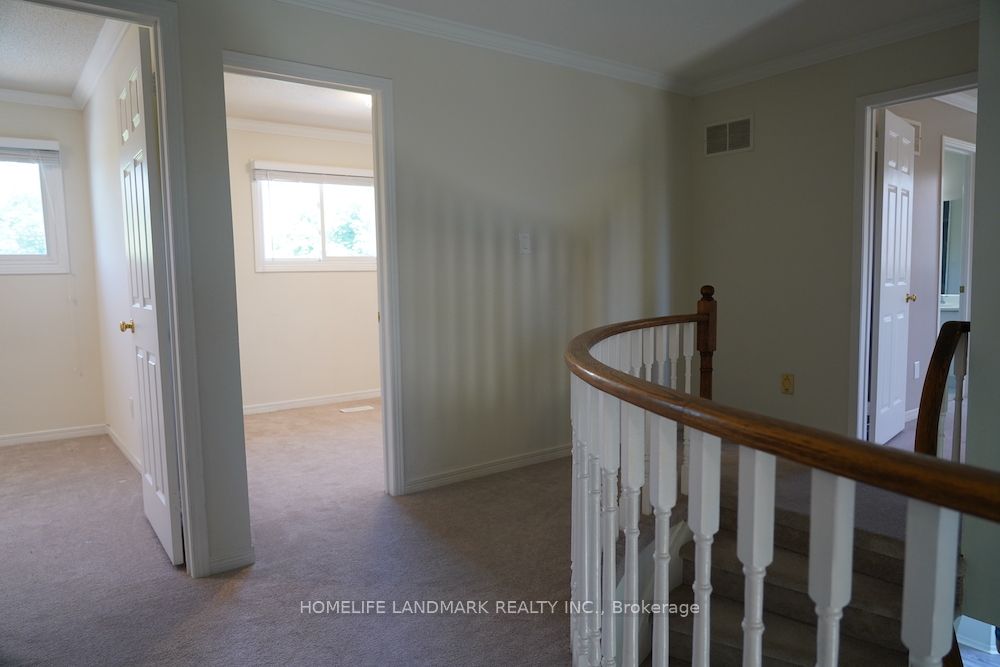 1165 Glenashton Drive