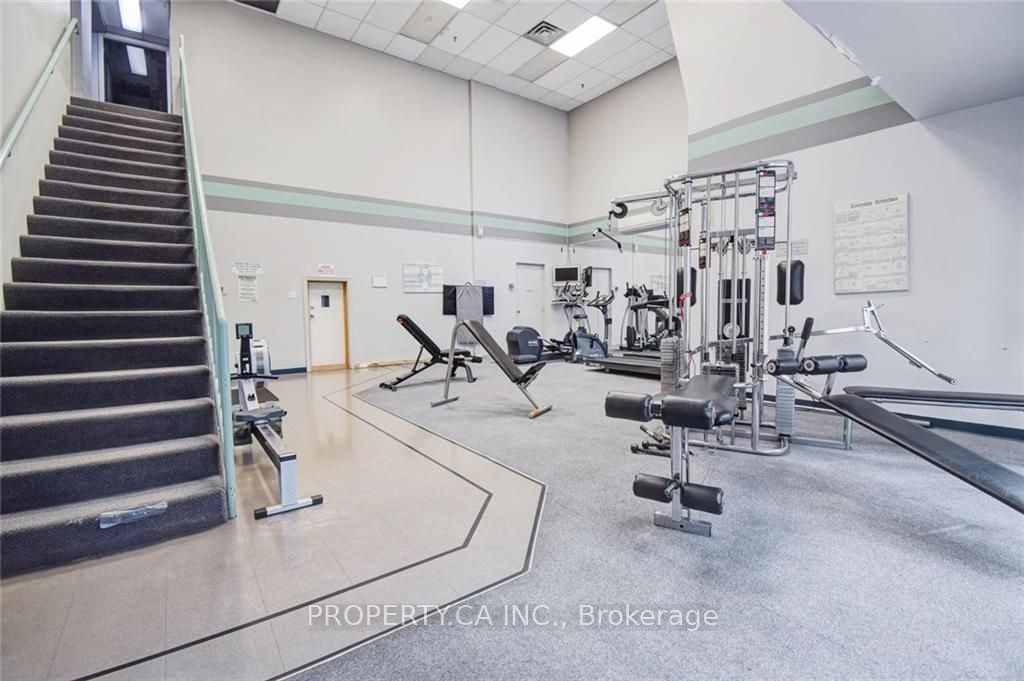 40 Scollard Street S #404, Toronto C02 Annex