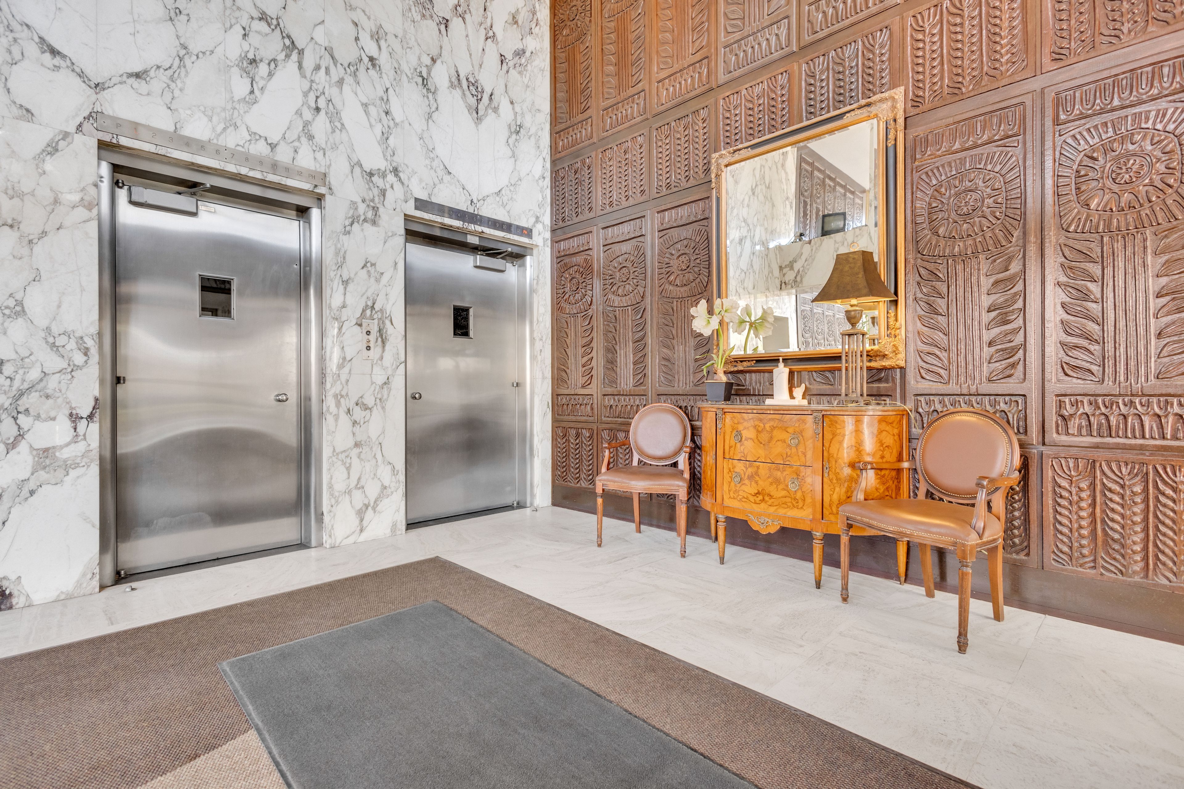 2600 Bathurst Street 801