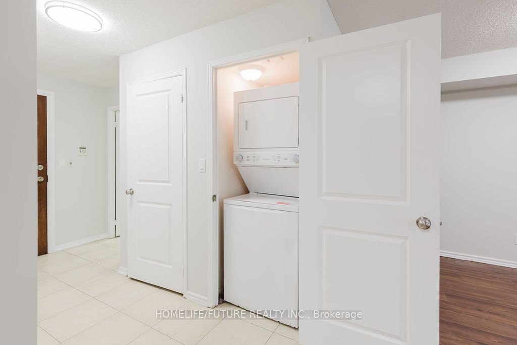 6 Rosebank Drive, #16G