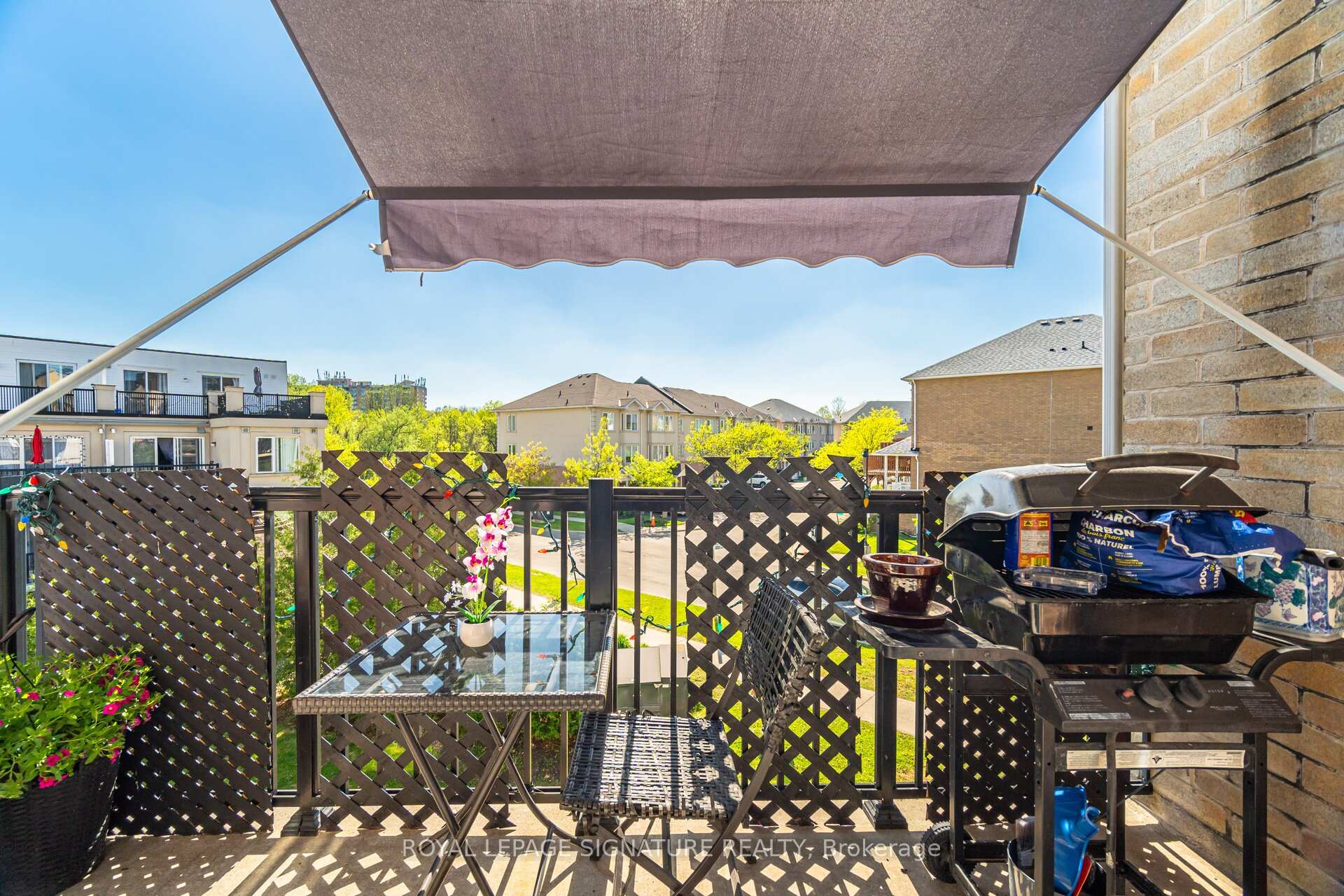 3 Bedrooms Condo at 3031 Finch, Toronto For sale