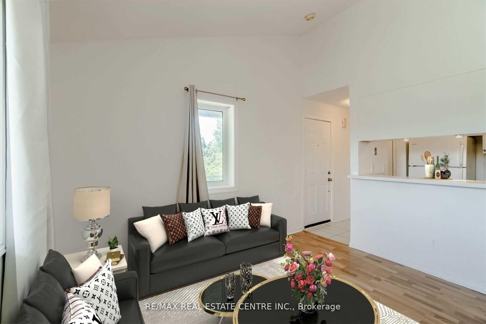 1 Bedroom Condo at 85 Bristol, Mississauga For sale