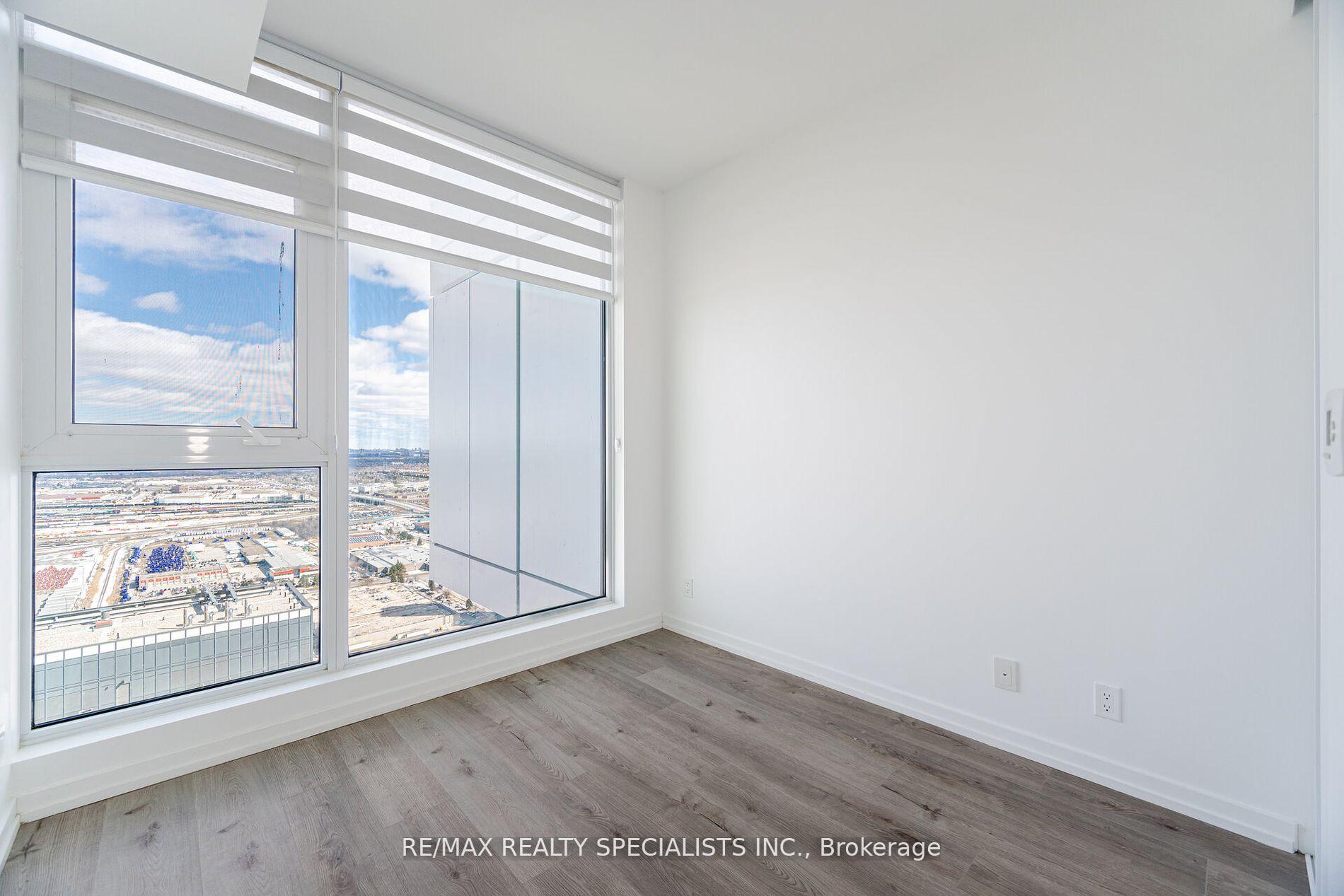 2 Bedrooms Condo at 7890 Jane,  Vaughan For sale