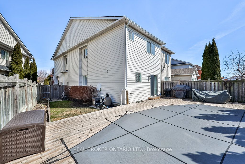 36 Sloan Drive, Milton, ON L9T 5P7