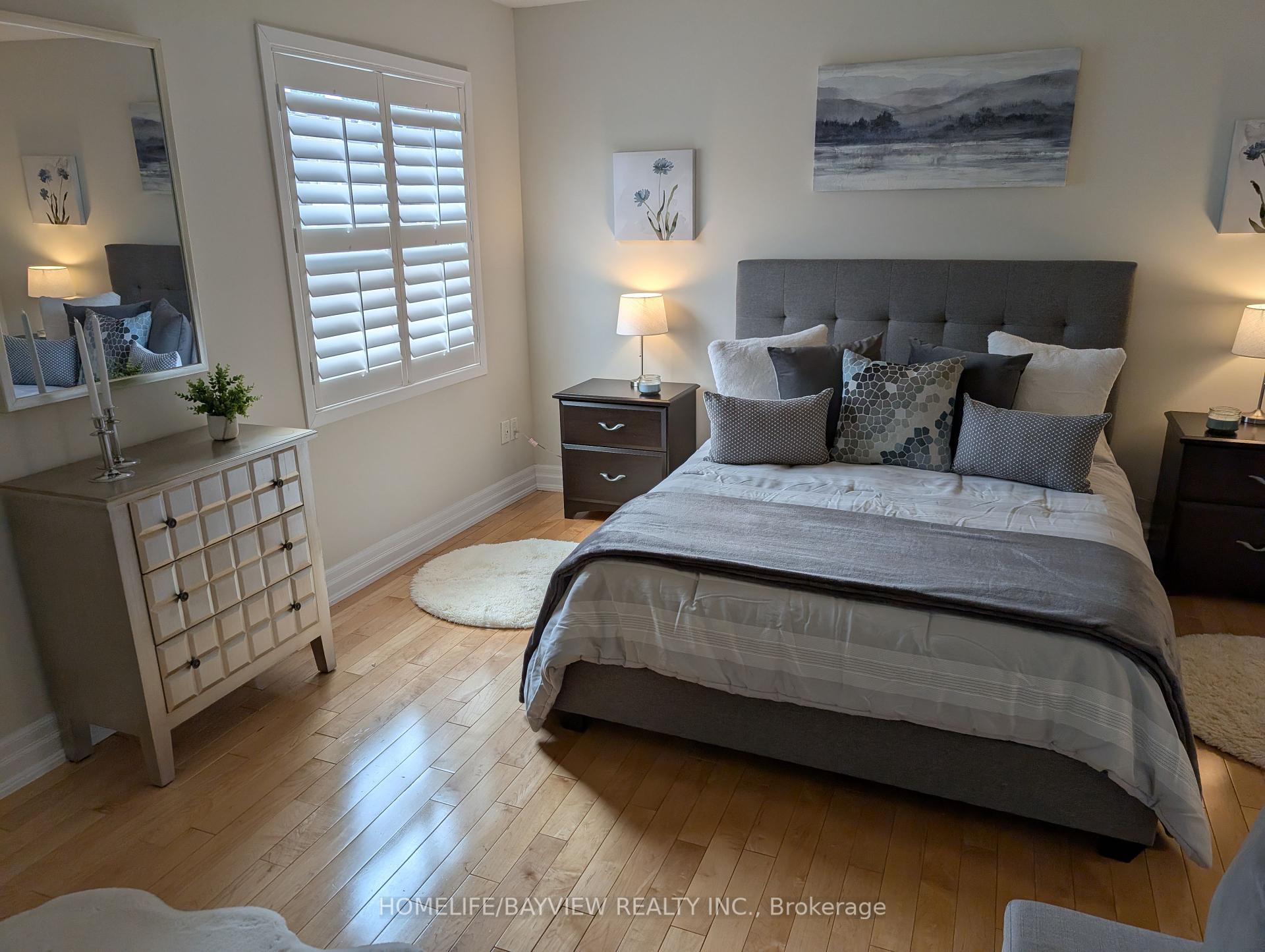 3 Bedrooms Condo at 18 Oaken Gate,  Toronto For sale