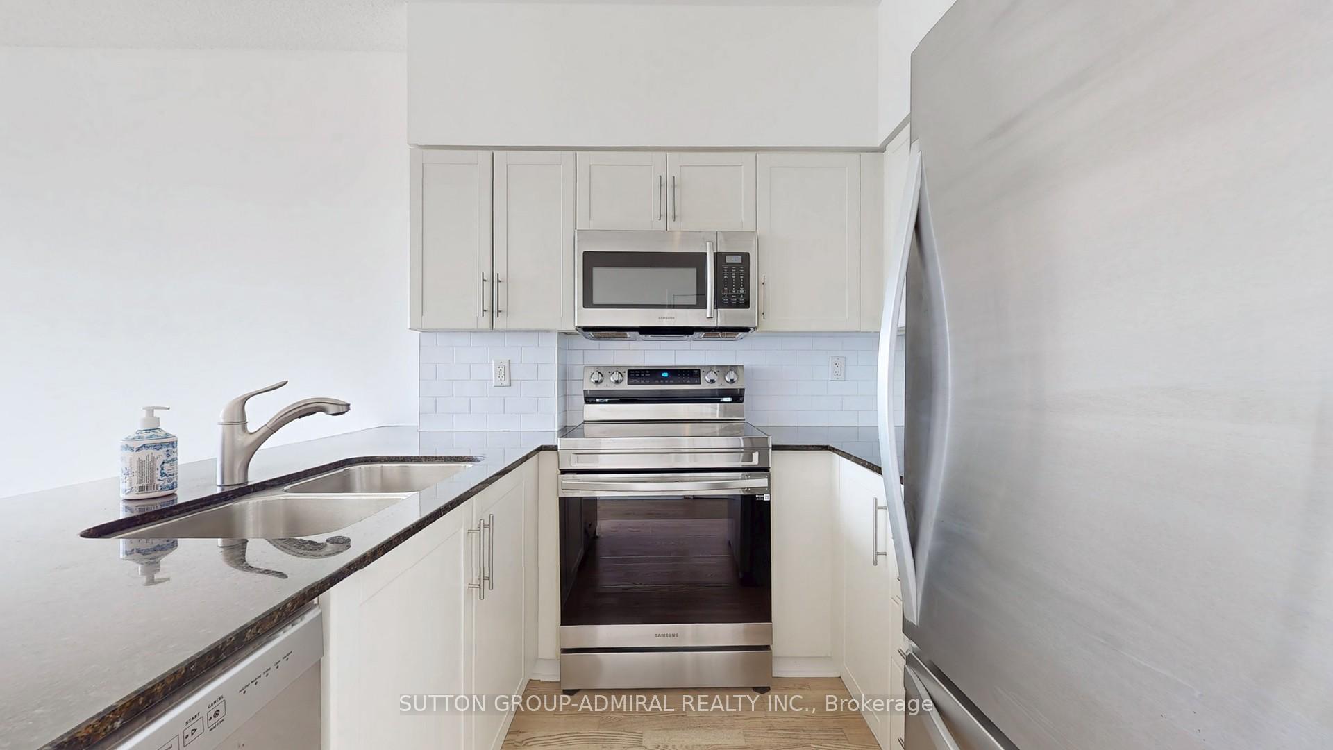 1 Bedroom Condo at 15 Windermere, Toronto For sale
