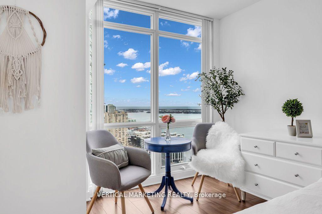 2 Bedrooms Condo at 11 Brunel, Toronto For sale