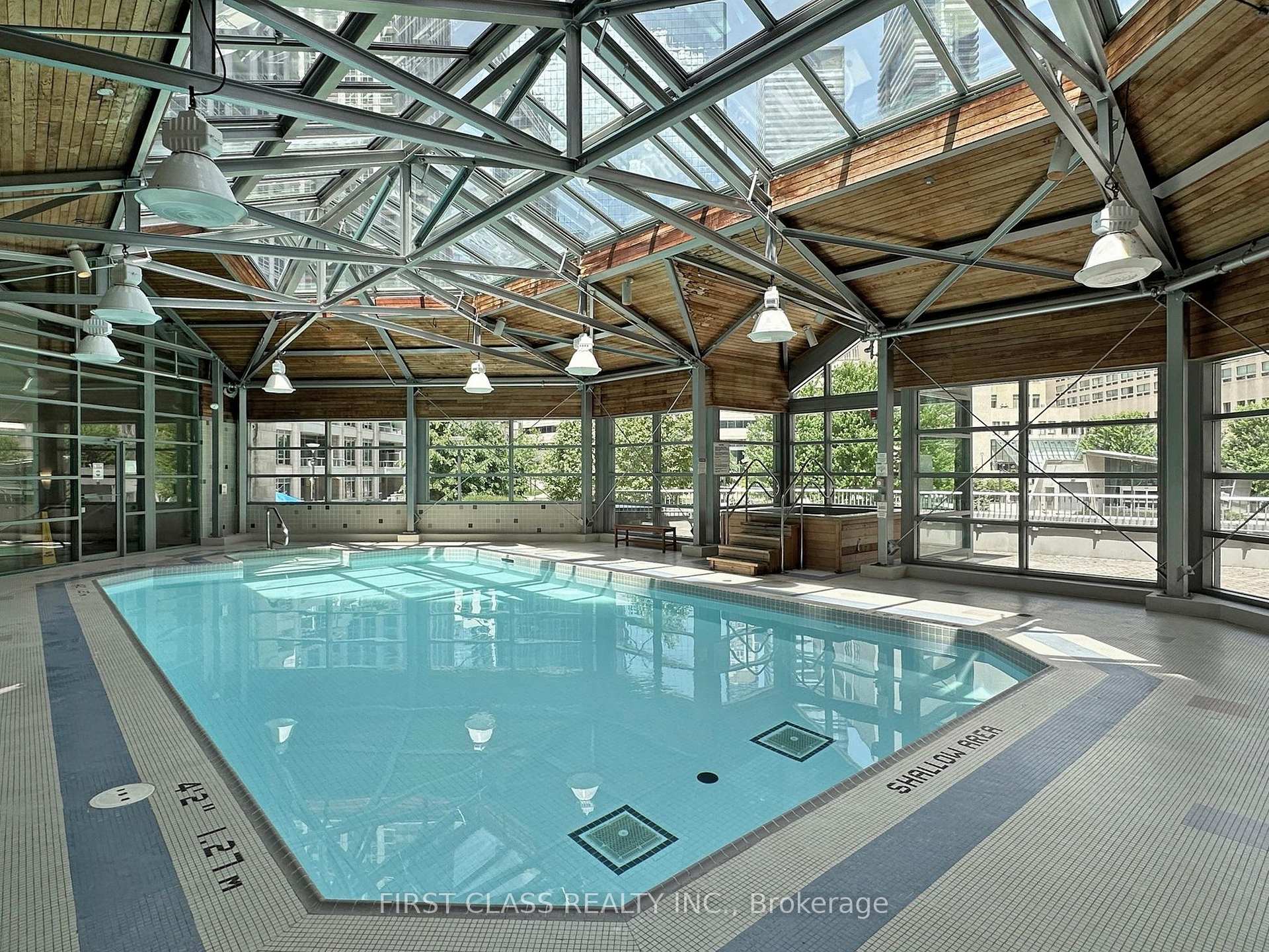 3 Bedrooms Condo at 717 Bay, Toronto For sale